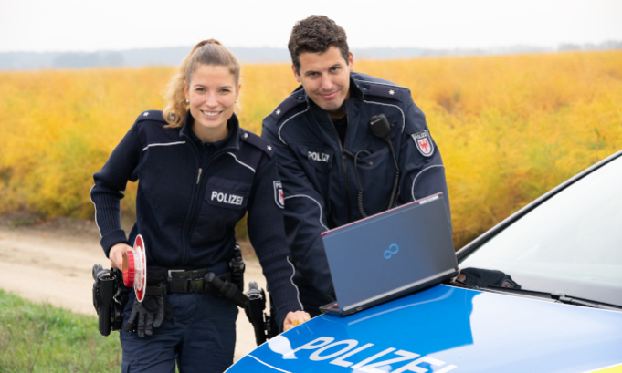 uniform_der_polizei_brandenburg_polizisten
